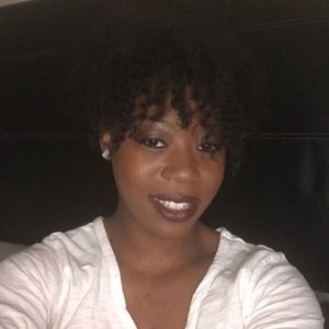 Meet your Posher, Tabitha